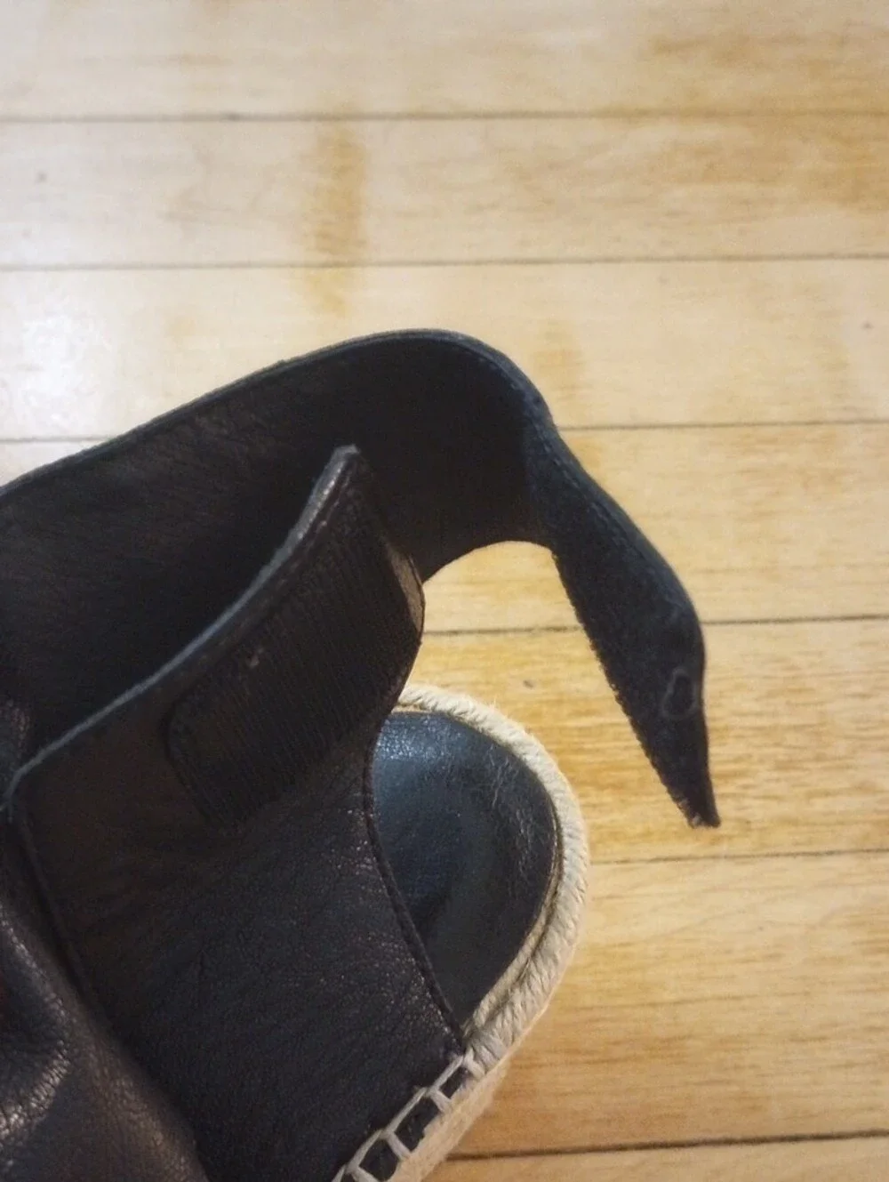 Eileen Fisher Willow Tumbled Black Leather Espadrille Wedge Sandals Size 8